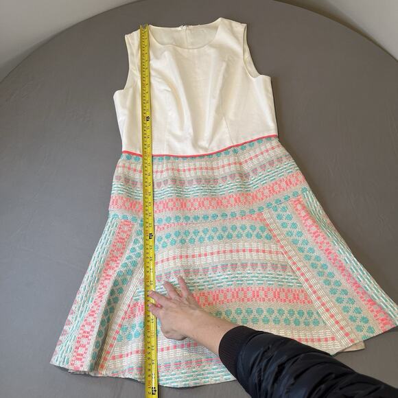 Shoshanna Tweed Dress Fit & Flare Sleeveless Size Medium Knee Length - Picture 5 of 9